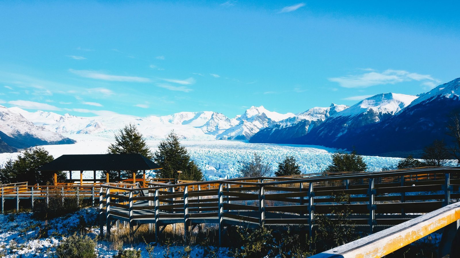 Montañas nevadas del Parque Nacional Los Glaciares